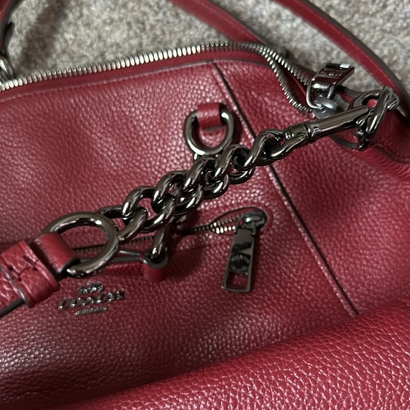 Coach - Picture 4 of 7